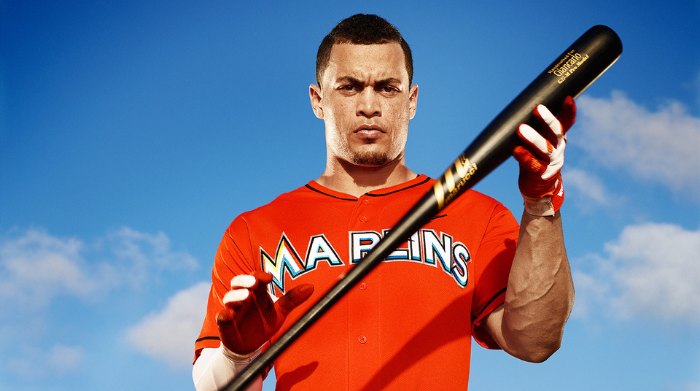 mlb player supports stanton