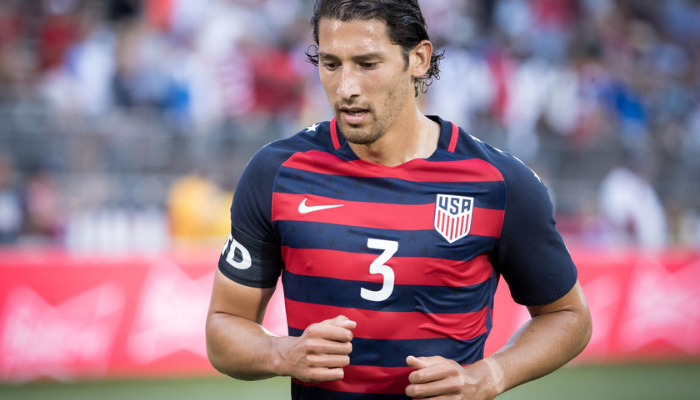 omar gonzalez signed by fc dallas