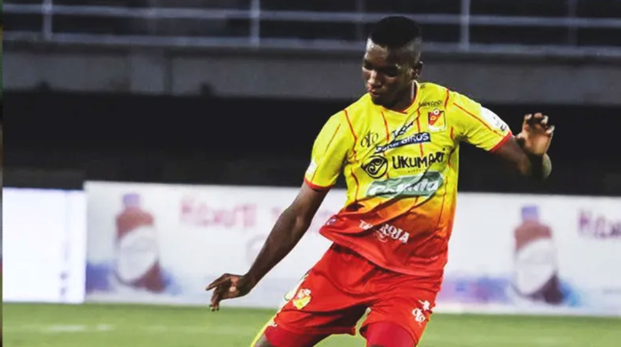 la galaxy buy colombian defender emiro garcés
