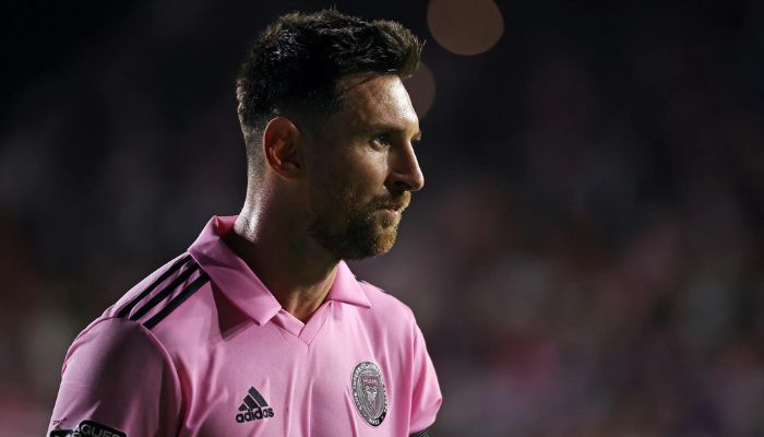 lionel messi wins first prestigious MLS award