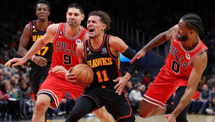bulls vs hawks expert picks