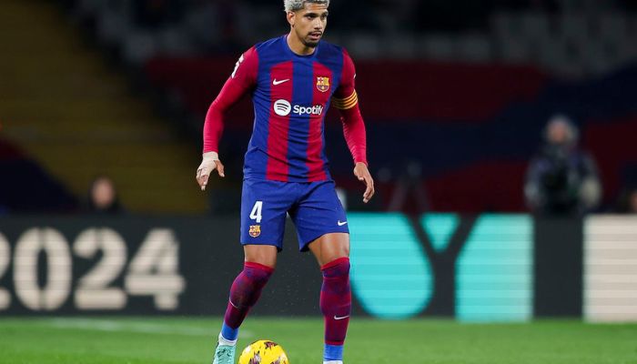 araujo agrees agents to meet with club
