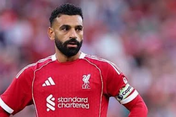 salah-criticizes-uefa-over-tribute-to-palestinian-legend